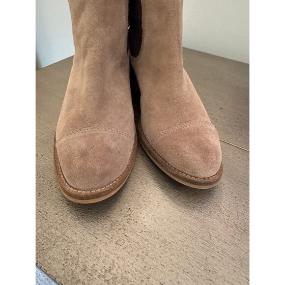 BCBGeneration Women's Judie Sz 6 Tan Camel Suede Brown Chelsea Pull On Boho - Picture 5 of 14